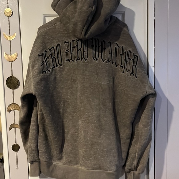 Zip up jacket - Picture 2 of 3